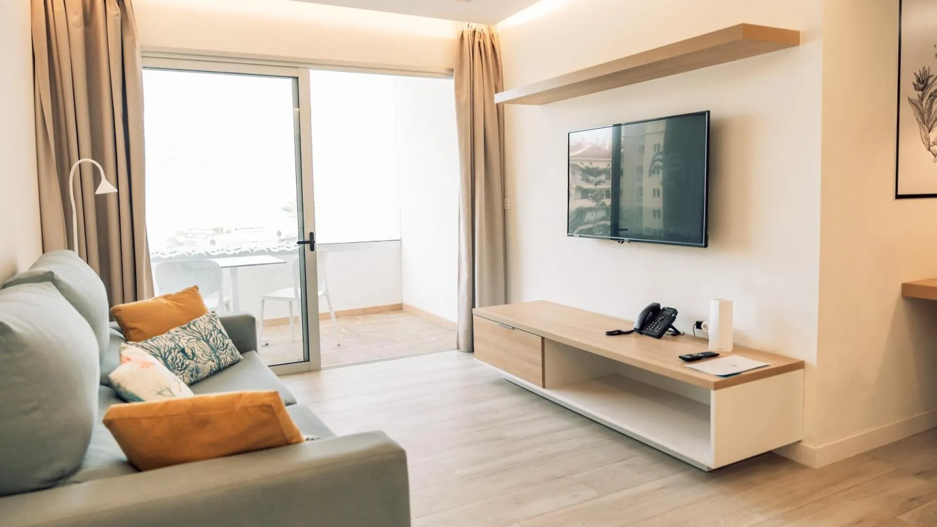 Ohasis Boutique Suites Arona